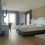 Goor Und Apartmenthaus Lauterbach (Rugen)