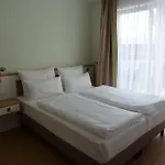 Goor Und Apartmenthaus Otel 3*