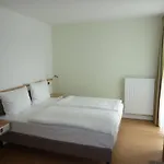 Goor Und Apartmenthaus Lauterbach (Rugen)