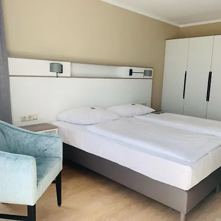 Goor Und Apartmenthaus 3* Lauterbach (Rugen)