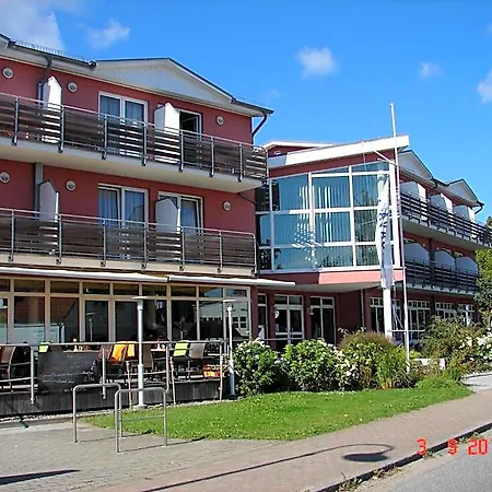 Goor Und Apartmenthaus 3* Lauterbach (Rugen)