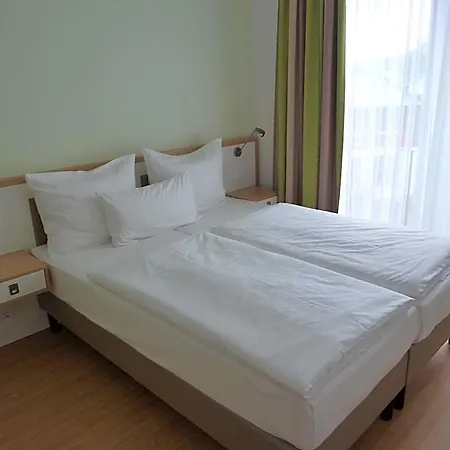 Goor Und Apartmenthaus 3*