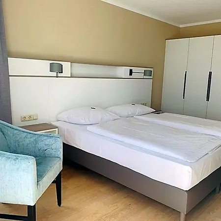Goor Und Apartmenthaus 3* Lauterbach (Rugen)