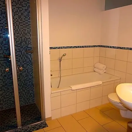 Goor Und Apartmenthaus 3* Lauterbach (Rugen)