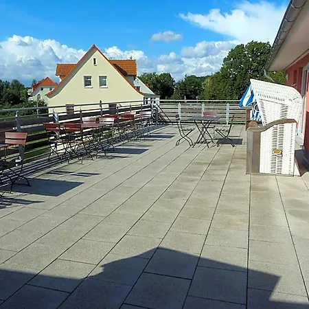 Goor Und Apartmenthaus Hotel Lauterbach (Rugen)