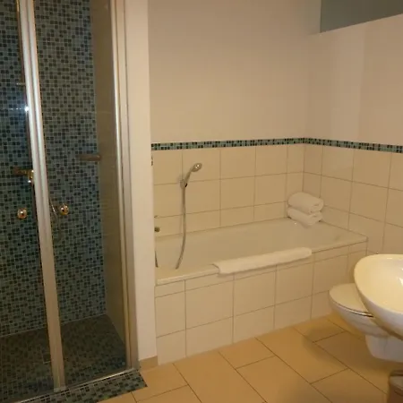 Goor Und Apartmenthaus 3*